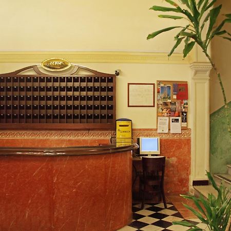 Hotel Peninsular Barcelona Luaran gambar