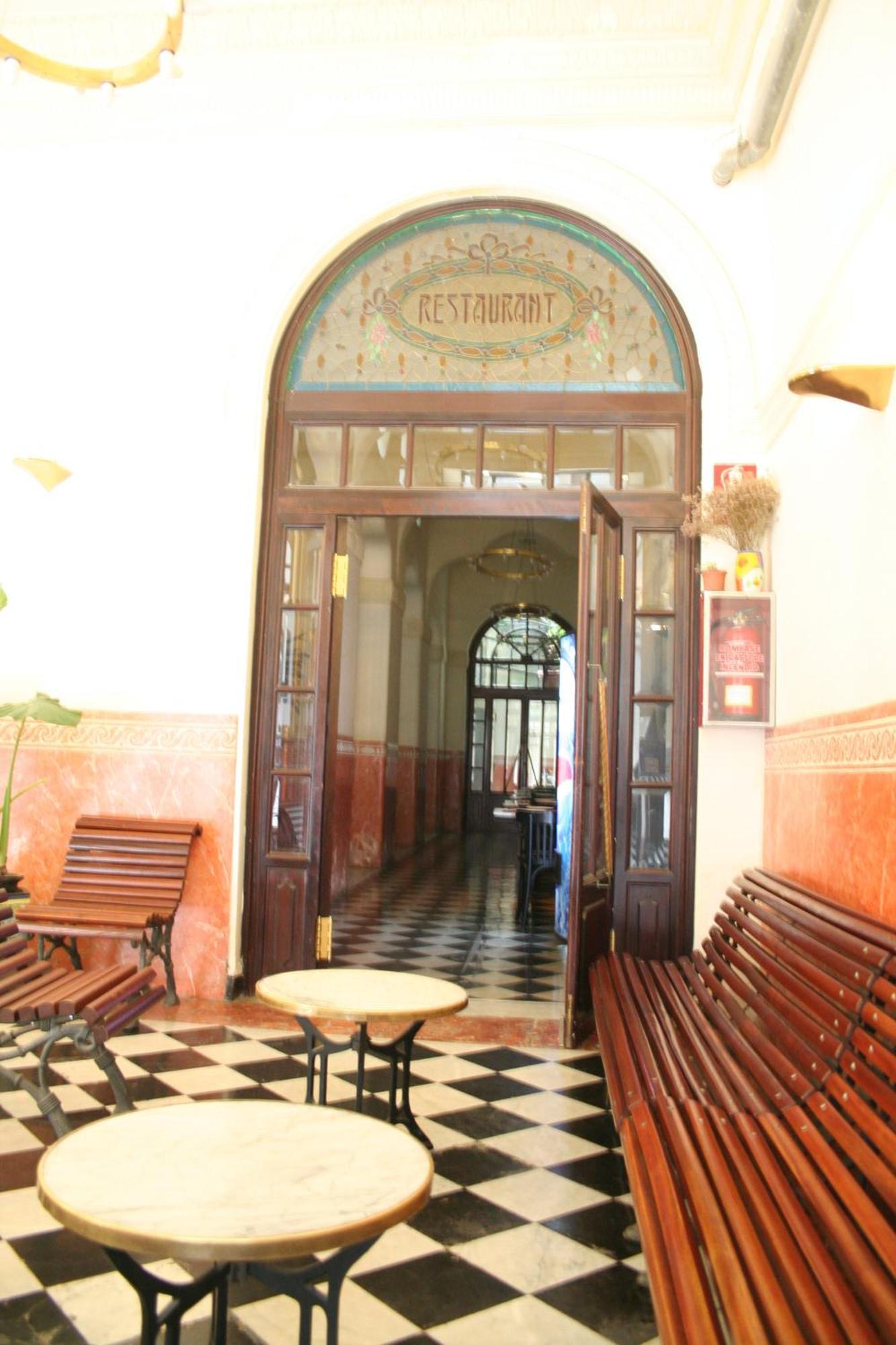 Hotel Peninsular Barcelona Luaran gambar